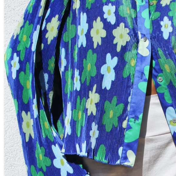 SAMMY B Stretchy Comfortable Button Down Blouse Pleated Plisse 3X Blue  NWOT - Picture 8 of 9